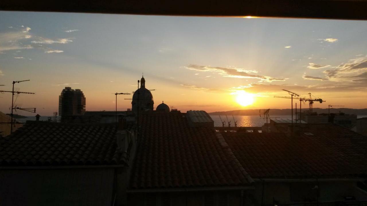 Le Panier - Joli Duplex Centre Ville Historique Avec Grande Terrasse Et Balneo Proche Vieux Port Marseilles Buitenkant foto